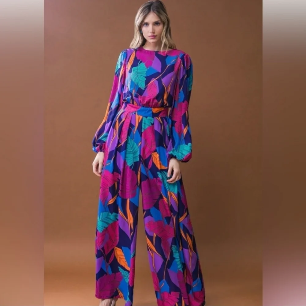 🌿 Flying Tomato Vibrant Leaf Dare To Take The Woven Jumpsuit Tropical Resort - Picture 3 of 7